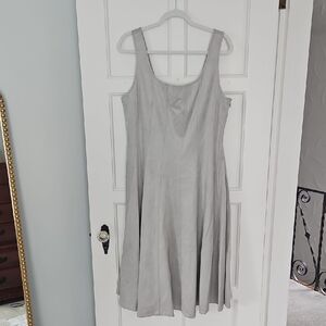 Elie Tahari Light Dove Gray Sleeveless Midi Dress